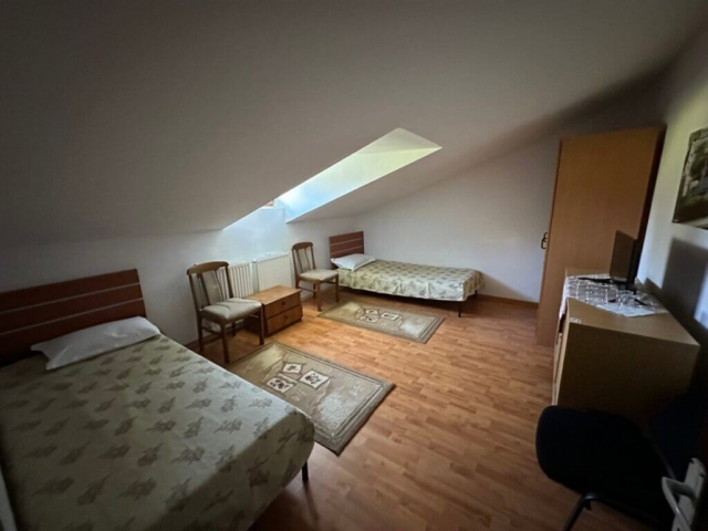 apartament camera twin